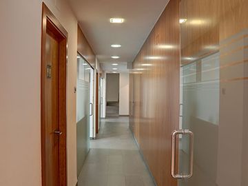 Clínica Dental Moradent Pasillo